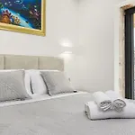 Mateo & Filipos Luxury Villa *