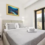 Mateo & Filipos Luxury Villa
