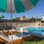 Villa Mateo & Filipos Luxury *