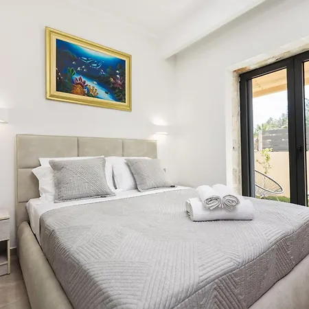 Mateo & Filipos Luxury Vila